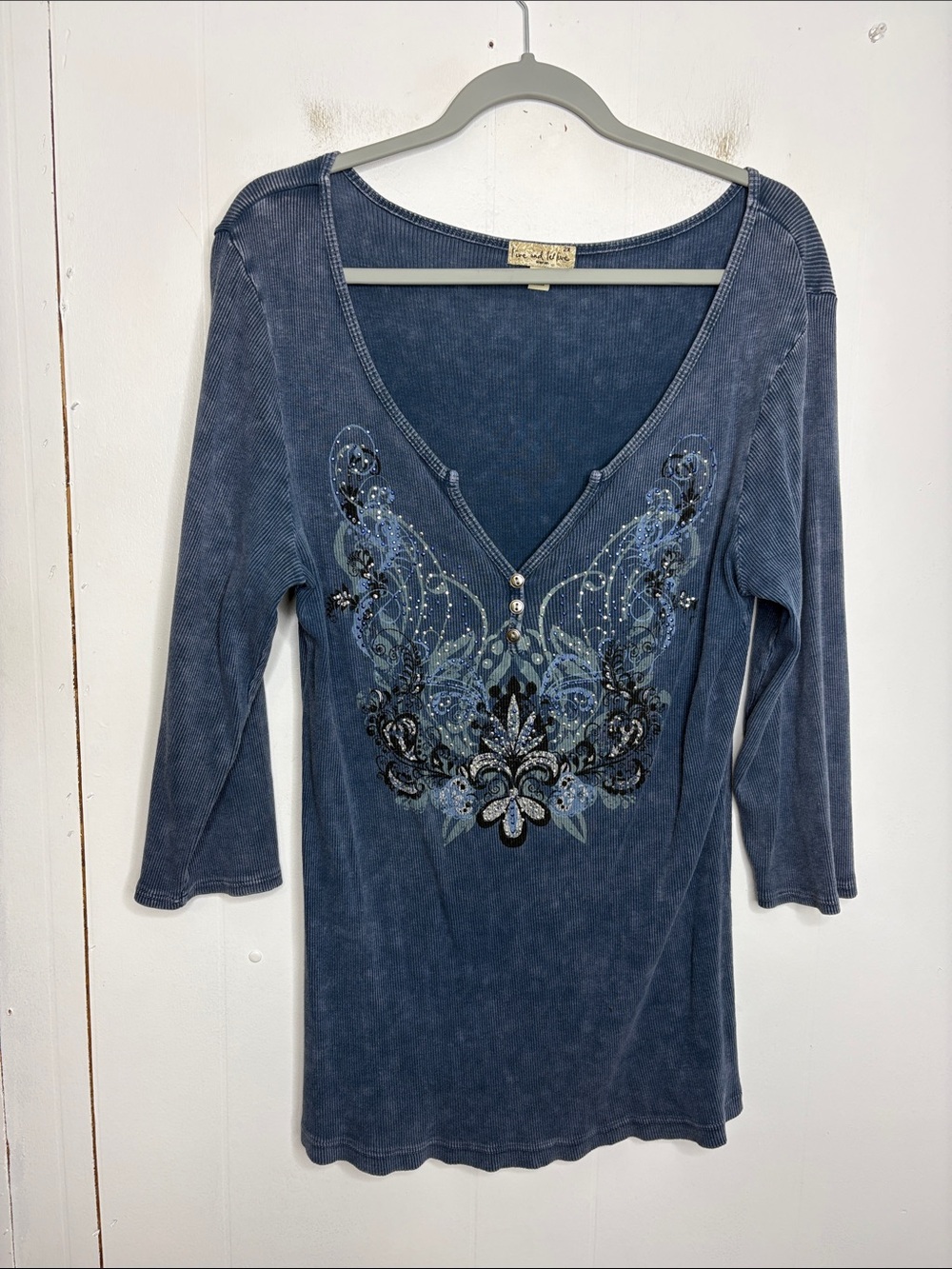 Live and Let Live Top Womens 2X Ribbed V Neck Henley Studded Y2K Grunge